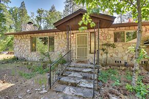 Riverfront Home Near Yosemite National Park!