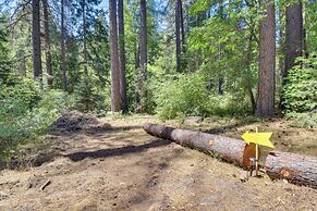 Riverfront Home Near Yosemite National Park!