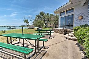 Rustic Lake Buchanan Hideaway w/ Game Room & Grill