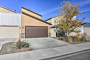 Sleek & Modern Townhome ~ 11 Mi to Dtwn Boise