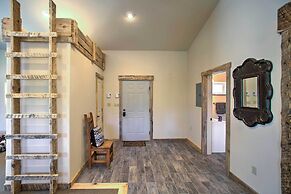 Mancos Cabin Rental on 80 Acres w/ Mountain View!