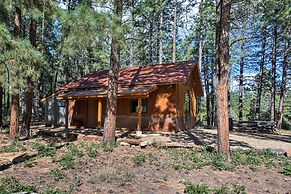 Mancos Cabin Rental on 80 Acres w/ Mountain View!