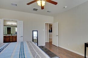 San Antonio Getaway w/ Deck, Fenced-in Yard!