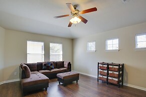 San Antonio Getaway w/ Deck, Fenced-in Yard!