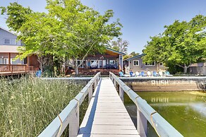 Spacious Lakeport House on Clear Lake w/ Dock