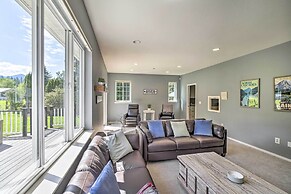 Riverside North Bend Oasis: Stunning Mountain View