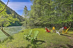 Riverside North Bend Oasis: Stunning Mountain View