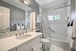 Riverside North Bend Oasis: Stunning Mountain View