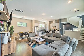 Stylish Houston Townhome ~ 3 Mi to Downtown!
