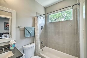 Stylish Houston Townhome ~ 3 Mi to Downtown!