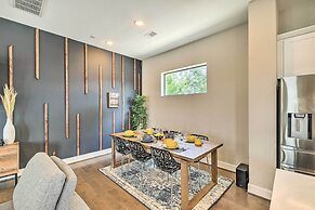 Stylish Houston Townhome ~ 3 Mi to Downtown!