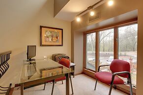 Stunning Southaven Estate: Pool & Spacious Deck!