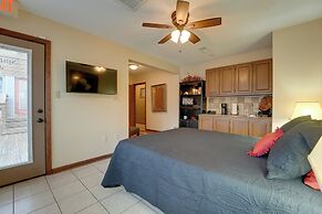 Stunning Southaven Estate: Pool & Spacious Deck!