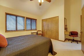 Stunning Southaven Estate: Pool & Spacious Deck!