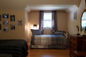 'riverside Hide-a-way' w/ Patio, Bbq, Fishing Pier