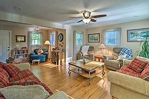 'riverside Hide-a-way' w/ Patio, Bbq, Fishing Pier