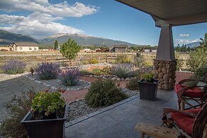 'the Fishing House' Buena Vista Home w/ Mtn Views!