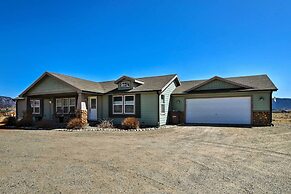 'the Fishing House' Buena Vista Home w/ Mtn Views!