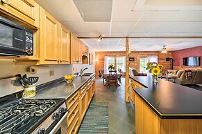 Rustic Keosauqua Gem: Fire Pit & Lake Sugema Views