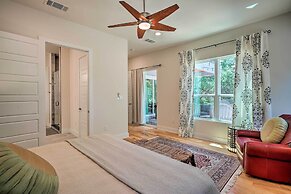 Walk to Lake Austin: Spacious Getaway w/ Patio