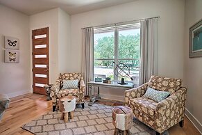 Walk to Lake Austin: Spacious Getaway w/ Patio
