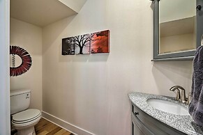 Walk to Lake Austin: Spacious Getaway w/ Patio