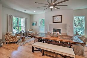 Walk to Lake Austin: Spacious Getaway w/ Patio