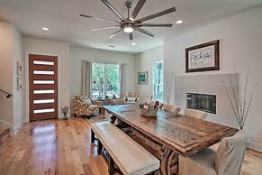 Walk to Lake Austin: Spacious Getaway w/ Patio