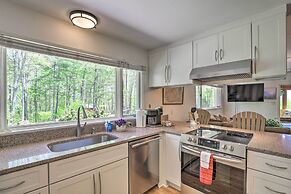 Stunning Fletcher Home: Hot Tub + Fire Pit!