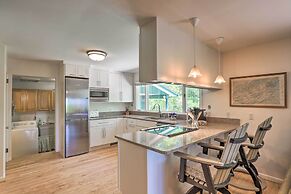 Stunning Fletcher Home: Hot Tub + Fire Pit!