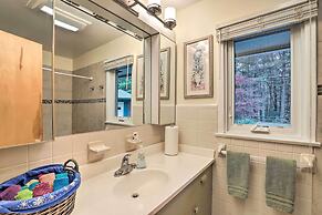 Stunning Fletcher Home: Hot Tub + Fire Pit!