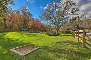 Stunning Fletcher Home: Hot Tub + Fire Pit!