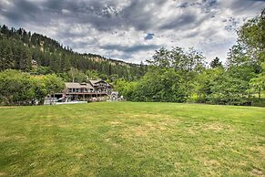 Waterfront Cabin w/ 2 Boat Docks & Mtn Views!