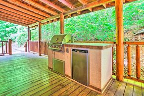 Gatlinburg Cabin w/ Home Theater & Hot Tub!
