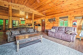 Gatlinburg Cabin w/ Home Theater & Hot Tub!