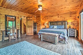 Gatlinburg Cabin w/ Home Theater & Hot Tub!