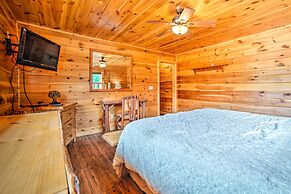 Gatlinburg Cabin w/ Home Theater & Hot Tub!
