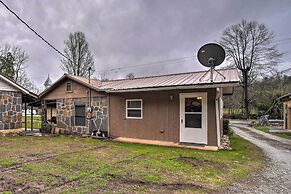 Unplugged Bryson City Cabin Near Downtown