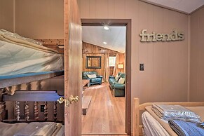 1 Mi to Raystown Lake: 'wyatt Earp Cabin' w/ Deck!