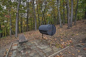 1 Mi to Raystown Lake: 'wyatt Earp Cabin' w/ Deck!