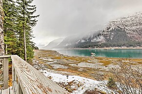 Waterfront House w/ Glacial Views - Near Downtown!