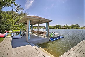 Waterfront Lake Home w/ Deck - New Renovations!