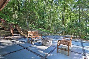 Game Room + Fire Pit: Weaverville Family Home!
