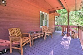 Game Room + Fire Pit: Weaverville Family Home!