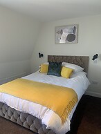 Stag & Thistle Hotel and Restaurant