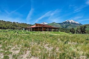 5-acre Moab Studio w/ BBQ & Stunning Mtn Views