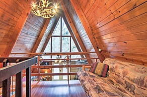 A-frame Gatlinburg Cabin w/ Deck & Private Hot Tub