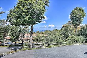 Beech Mountain Ski Condo w/ Private Balcony!