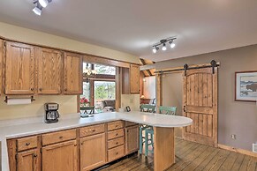 Black Hills Hideaway w/ Wraparound Deck & Hot Tub!