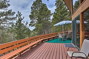 Black Hills Hideaway w/ Wraparound Deck & Hot Tub!